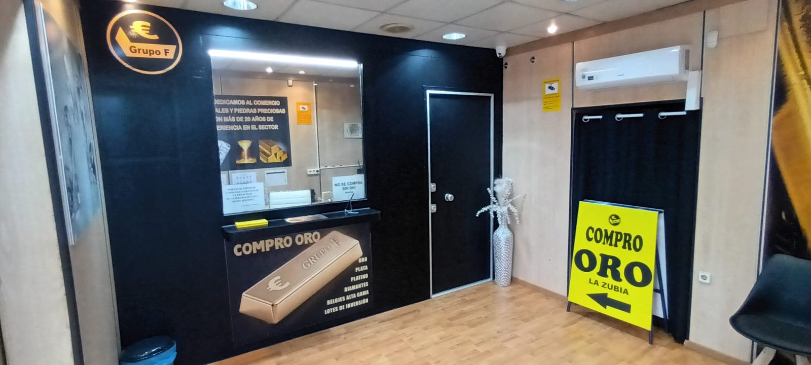 Interior del local de La Zubia